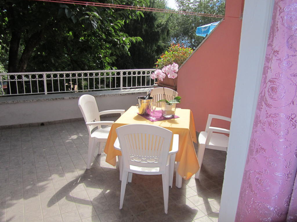 Residence Laguna Beach Pianello Del Lario Εξωτερικό φωτογραφία